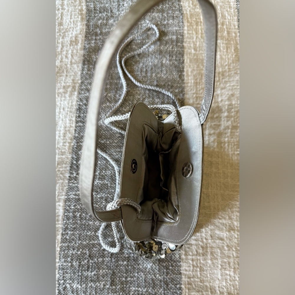 Vtg Preston & York Silver Sequined Small Evening Hand Bag Y2K - Picture 5 of 10